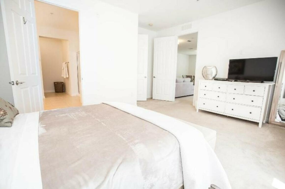 Modern Vacation Apartment With A Lake View At Vista Cay Resort Vc4816 Orlando Eksteriør bilde